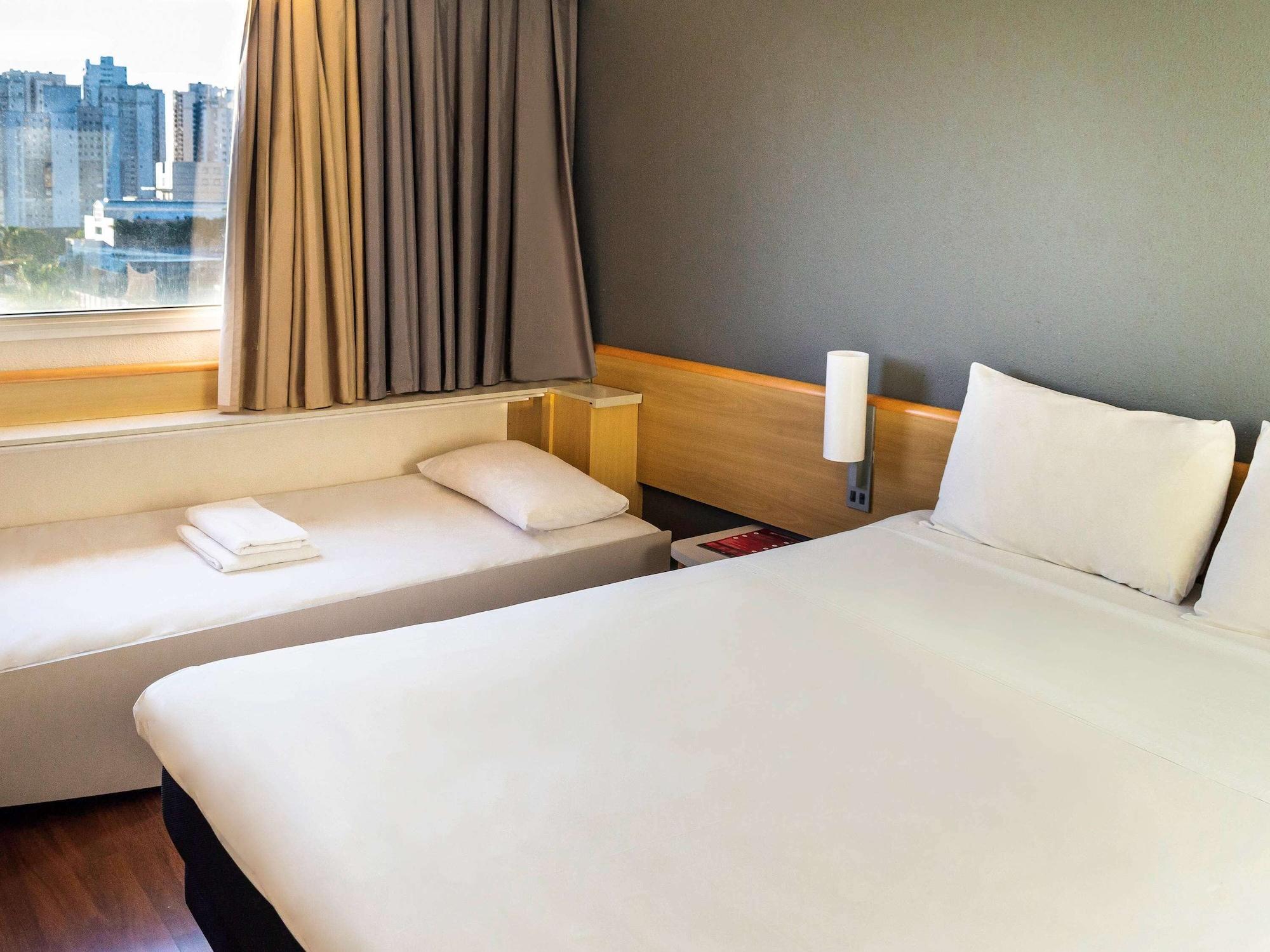 Ibis Fribourg Hotel Екстериор снимка