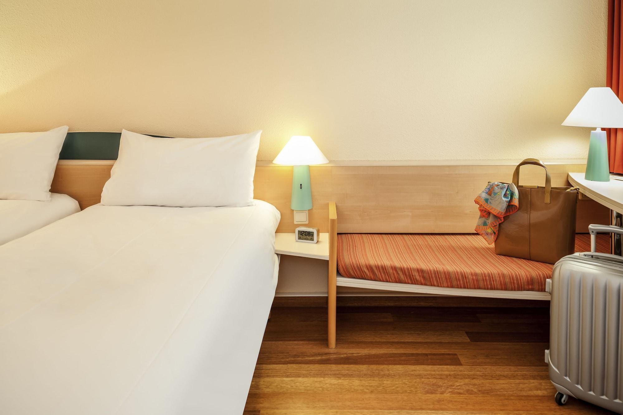 Ibis Fribourg Hotel Екстериор снимка