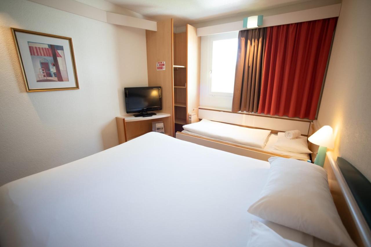 Ibis Fribourg Hotel Екстериор снимка