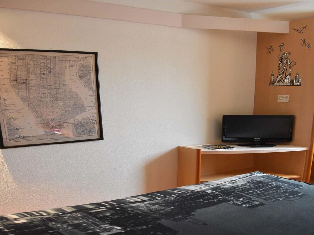 Ibis Fribourg Hotel Екстериор снимка